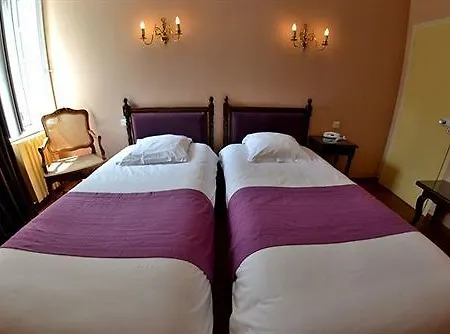 Elizabeth - Intra Muros 3*